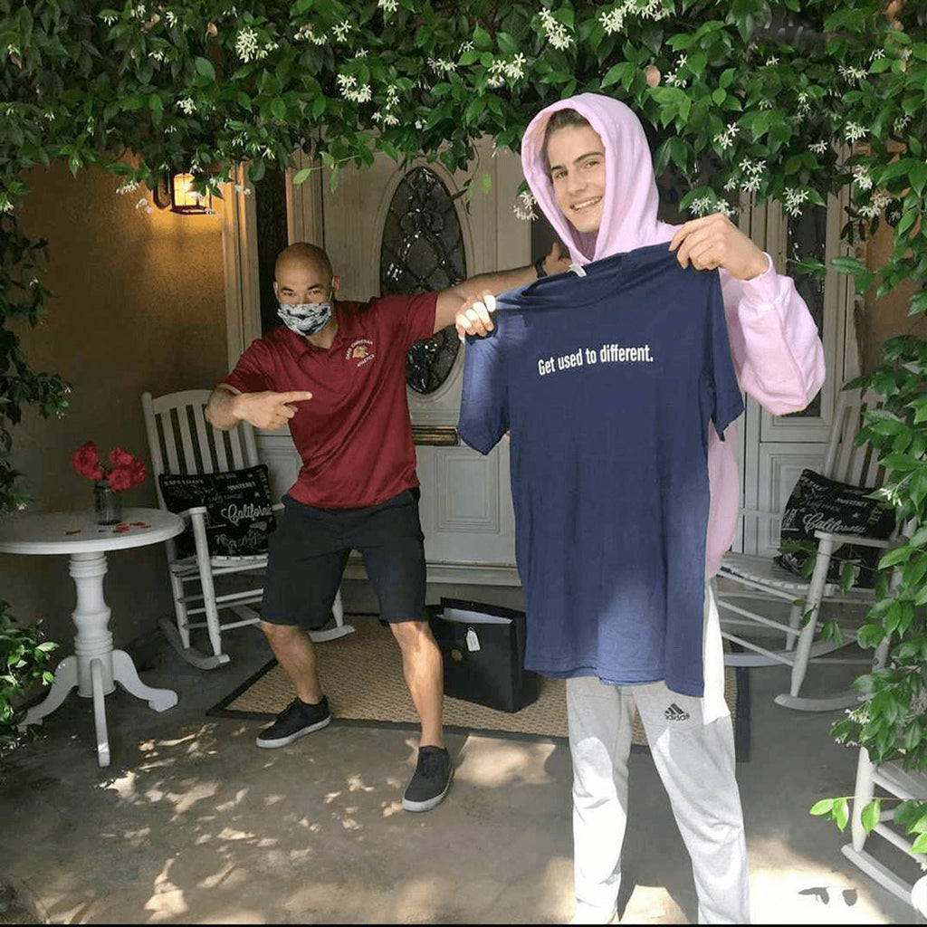 Tottuu erilaisiin T-paitoihin