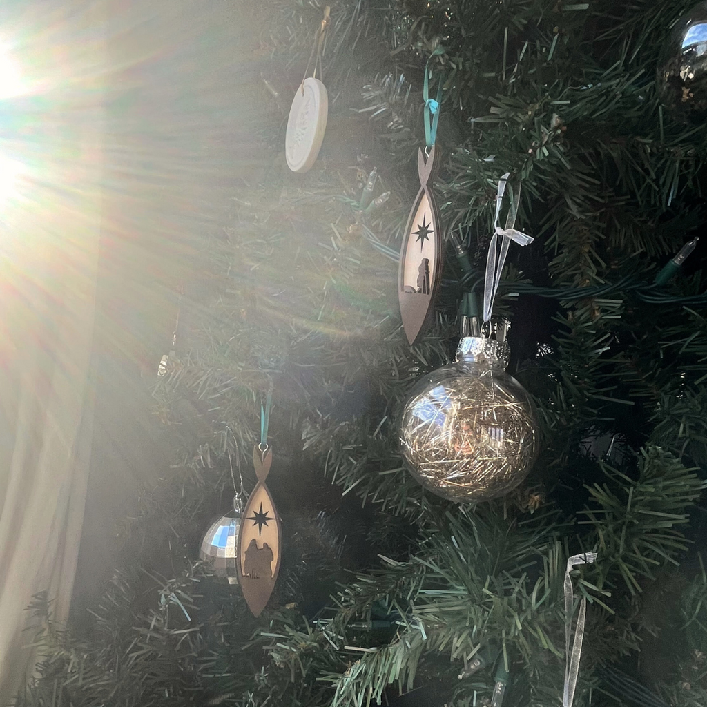 2-Pack Set of Christmas Ornaments