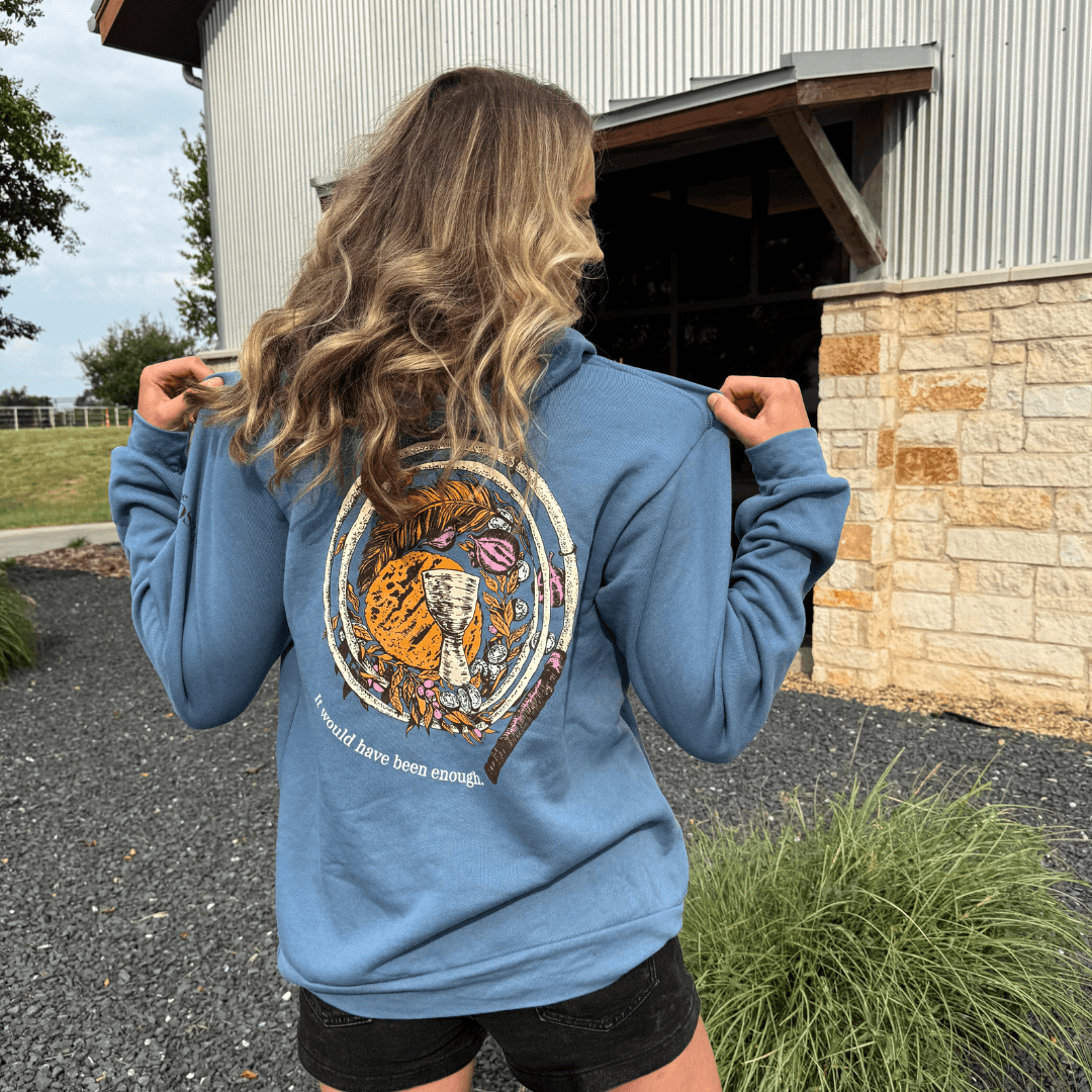 Sarebbe bastato con la felpa con cappuccio