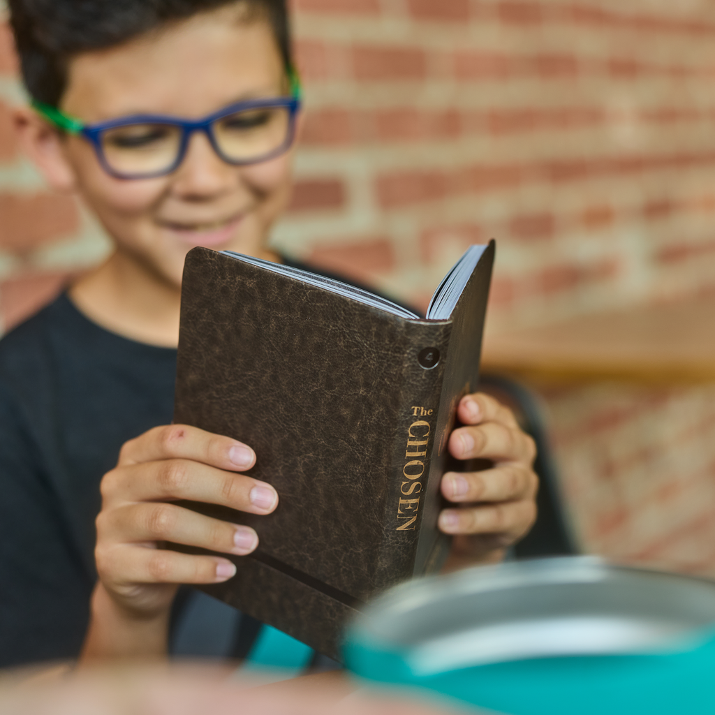 The Chosen: Devotional Book 4