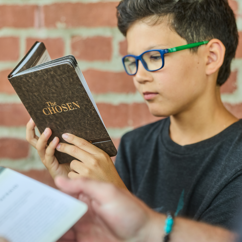 The Chosen: Devotional Book 4