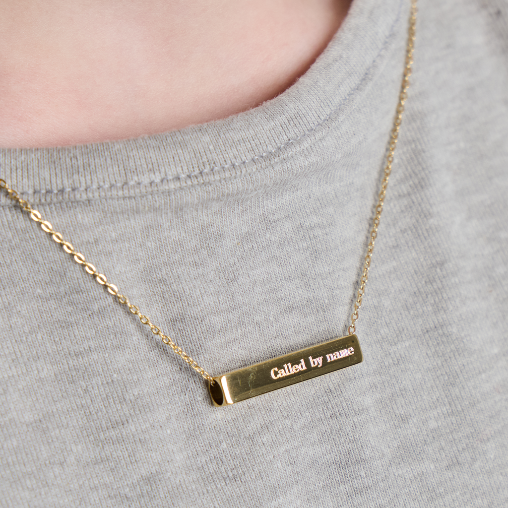 The Chosen Four-Sided Necklace Gold